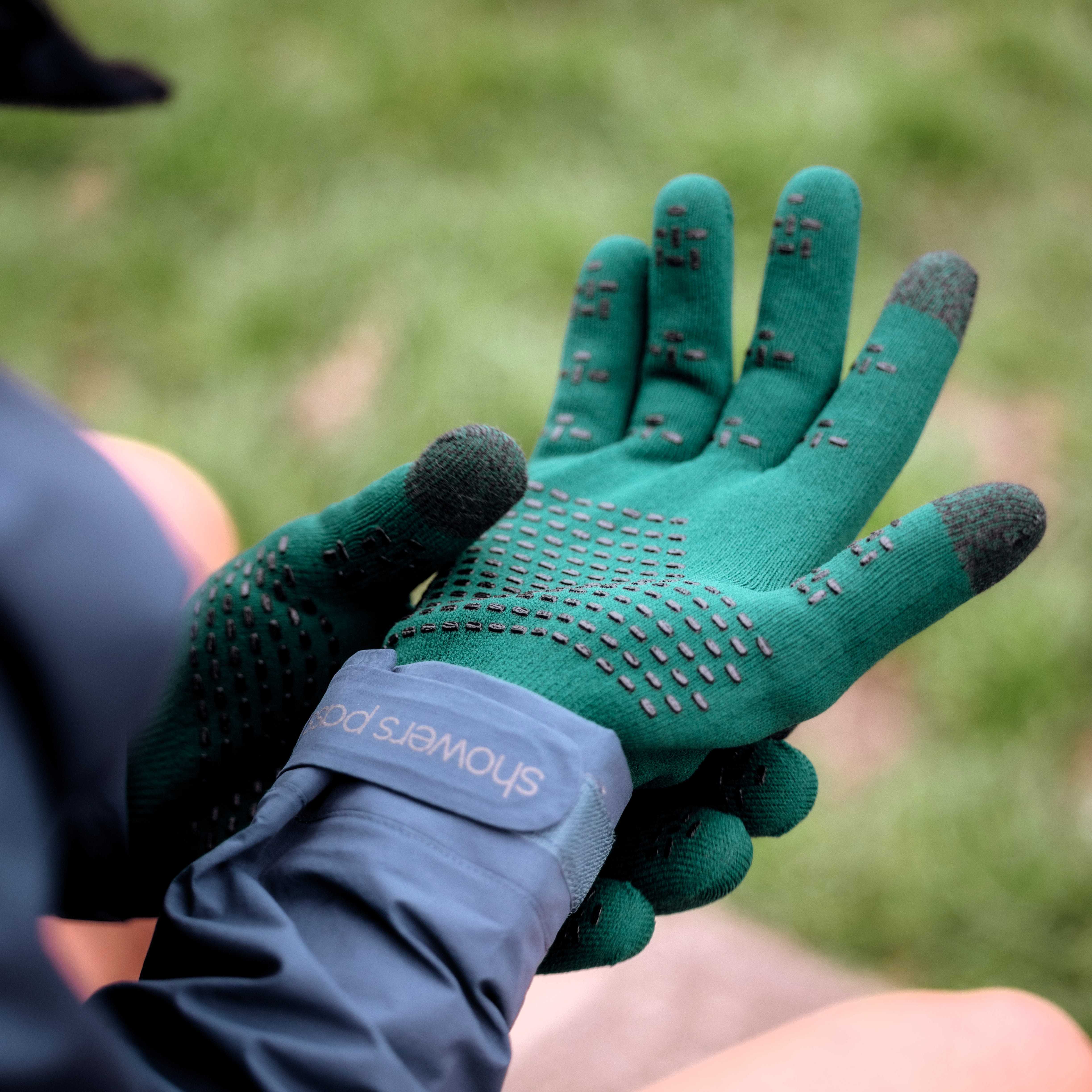 Crosspoint gloves