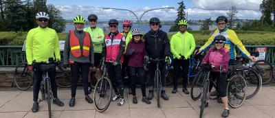 Group of cyclists at 520 overlook