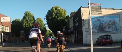 bike riders in puyallup