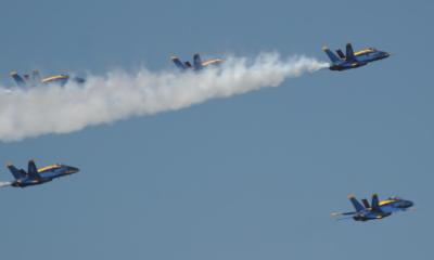 Blue Angels Flying 