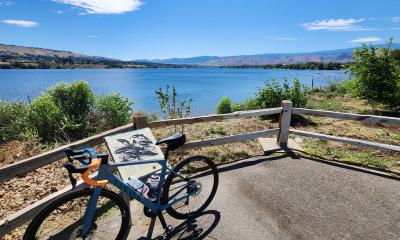 Bike and Columbia River