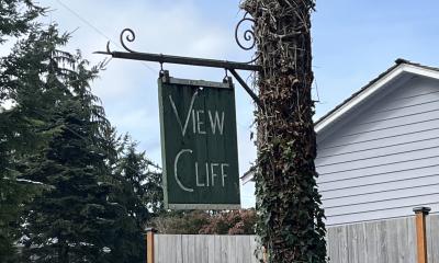 view cliff sign