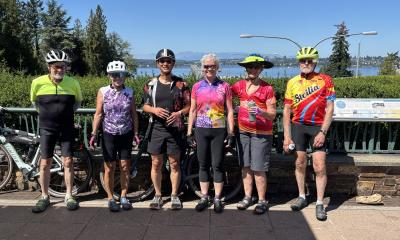 Group of cyclists at 520 overlook